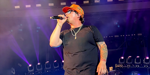 Image Country Superstar Hardy Singing