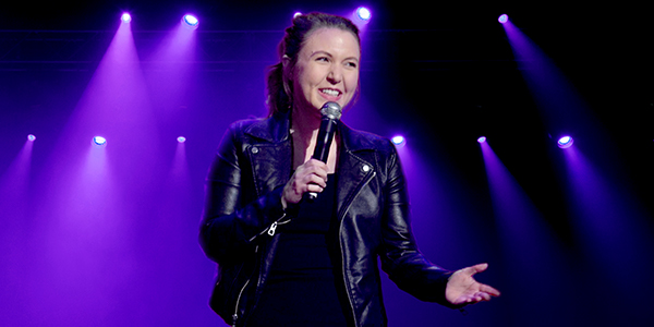 Image Of Comedian Funnyman Taylor Tomlinson